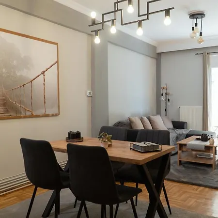 Apartament Theo *